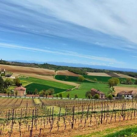 Magalocanda Stanze Sotto Al Castello Montemagno  外观 照片