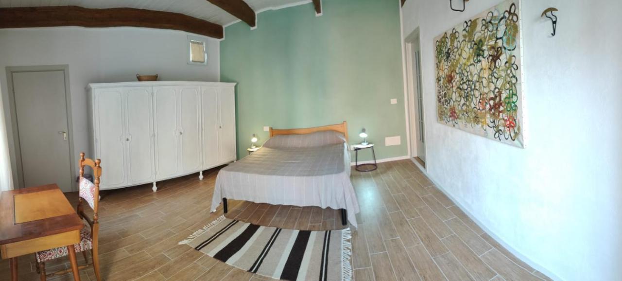 Magalocanda Stanze Sotto Al Castello Montemagno  外观 照片