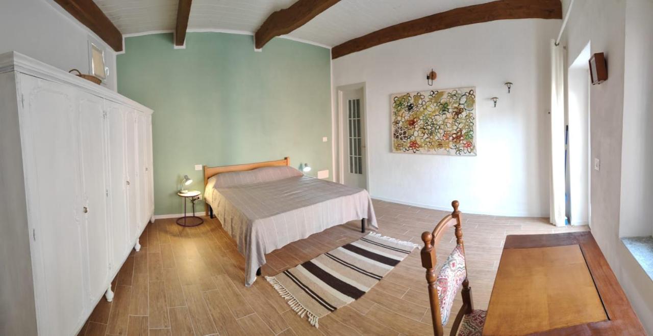 Magalocanda Stanze Sotto Al Castello Montemagno  外观 照片